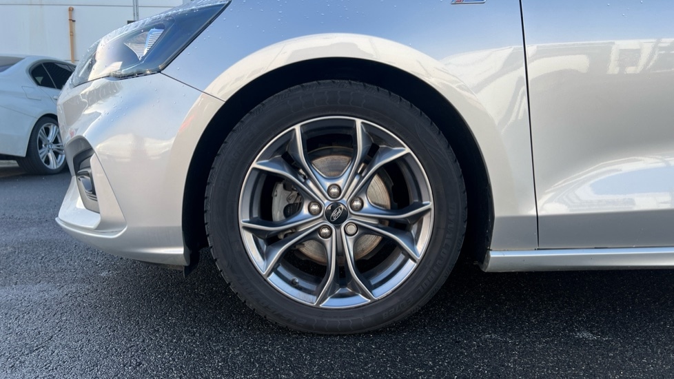 Used Ford Focus 2021 for sale - 77010407: Photo 17