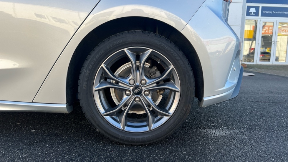 Used Ford Focus 2021 for sale - 77010407: Photo 18