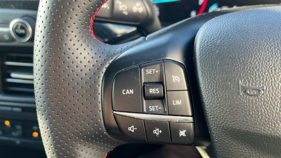 Used Ford Focus 2021 for sale - 77010407: Photo 23