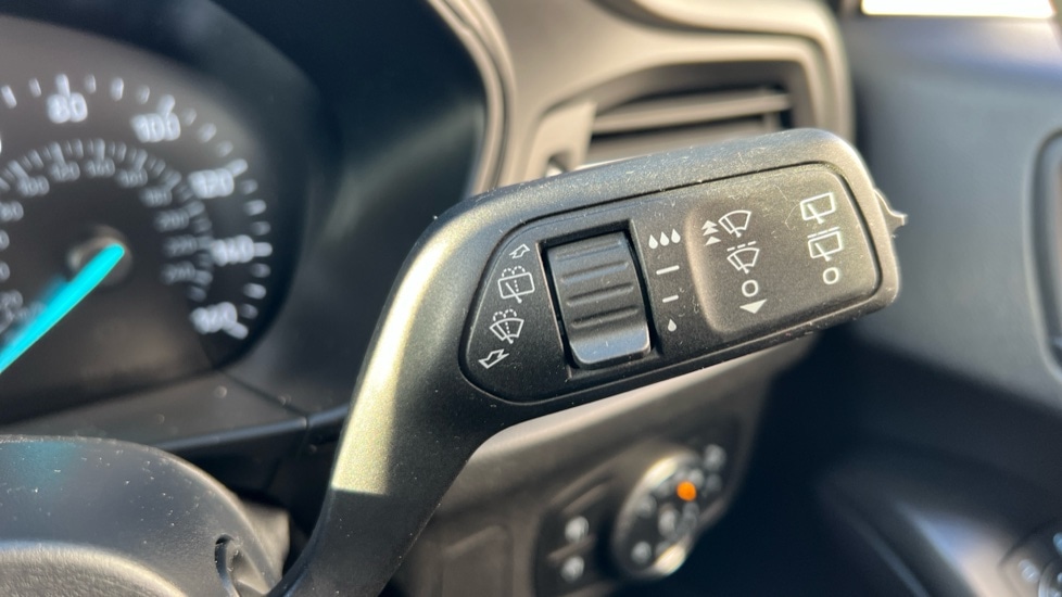 Used Ford Focus 2021 for sale - 77010407: Photo 24