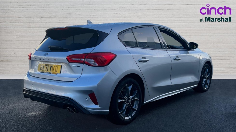 Used Ford Focus 2021 for sale - 77010407: Photo 3