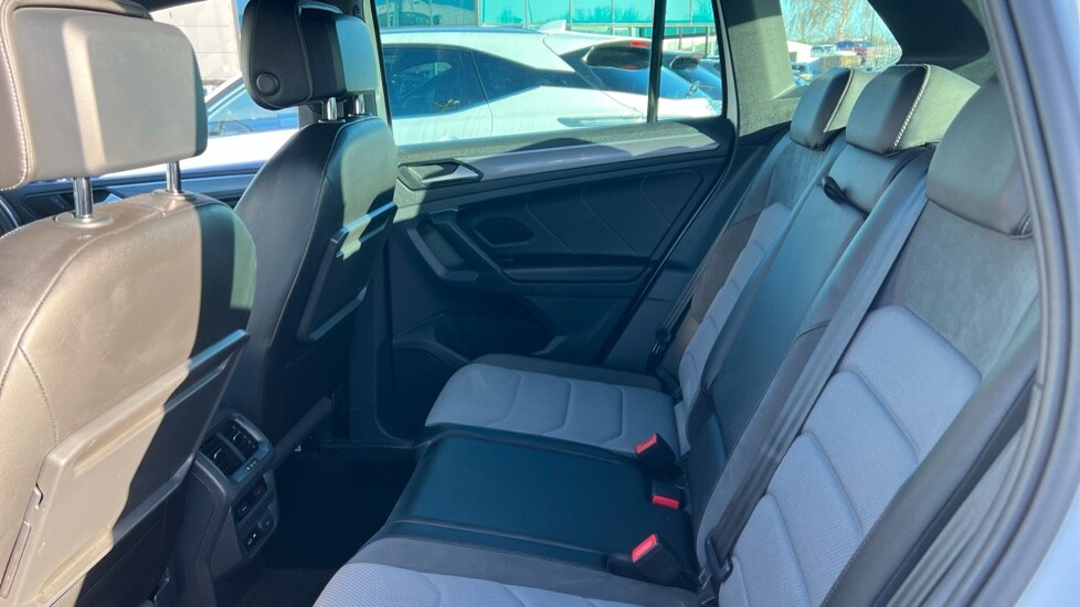 Used Volkswagen Tiguan 2019 for sale - 76874235: Photo 14