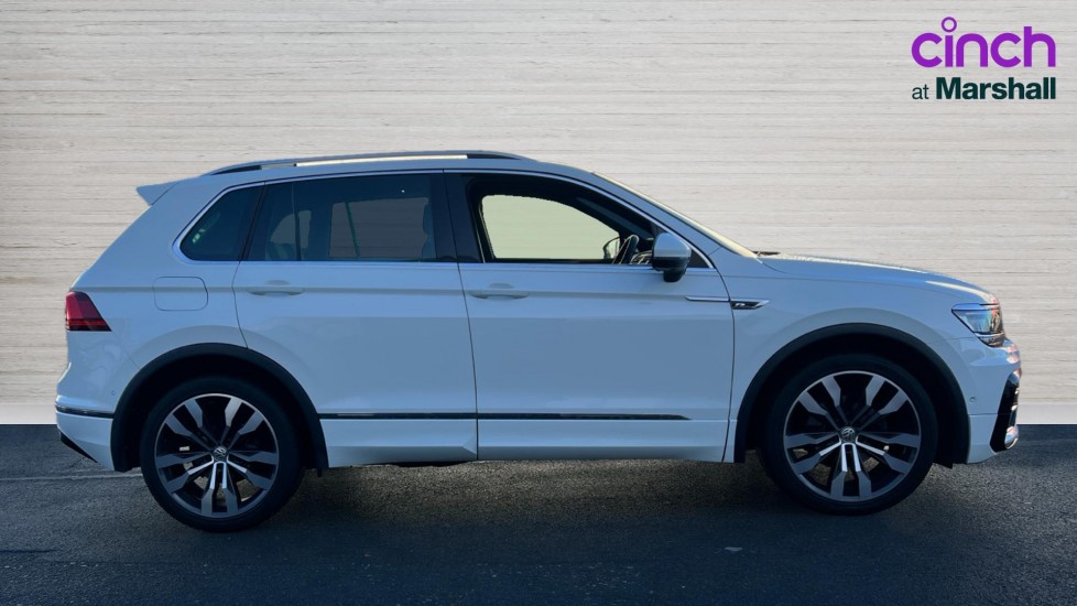 Used Volkswagen Tiguan 2019 for sale - 76874235: Photo 2