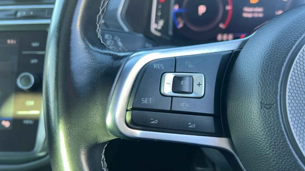 Used Volkswagen Tiguan 2019 for sale - 76874235: Photo 25