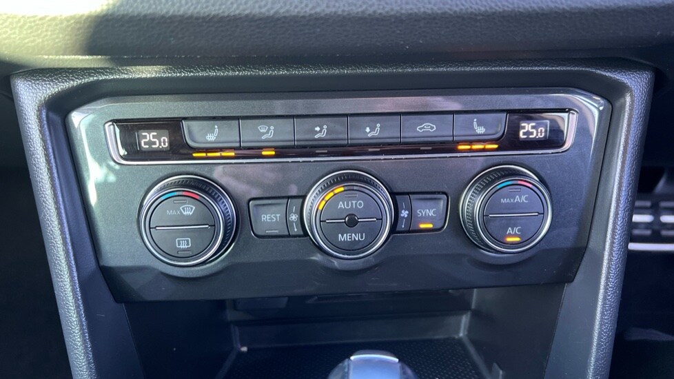 Used Volkswagen Tiguan 2019 for sale - 76874235: Photo 36