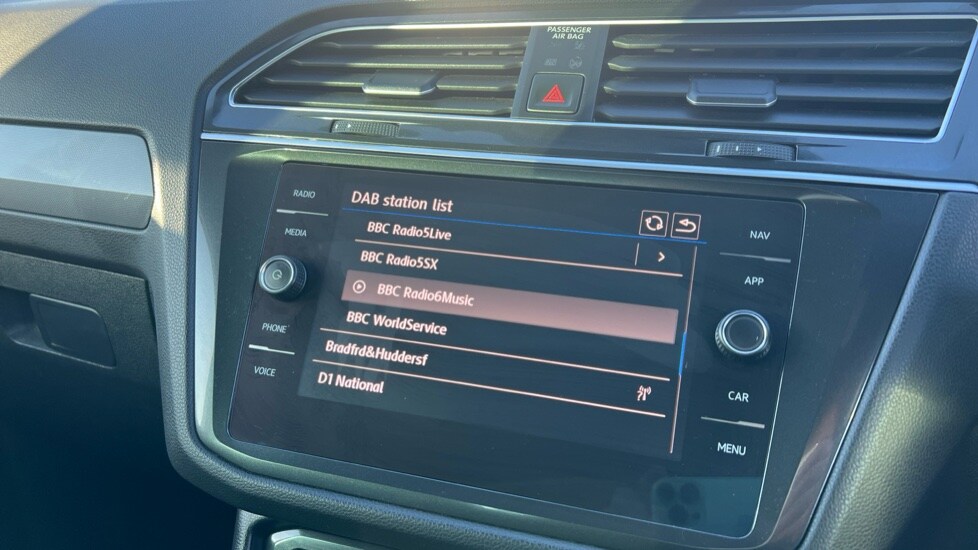 Used Volkswagen Tiguan 2019 for sale - 76874235: Photo 37