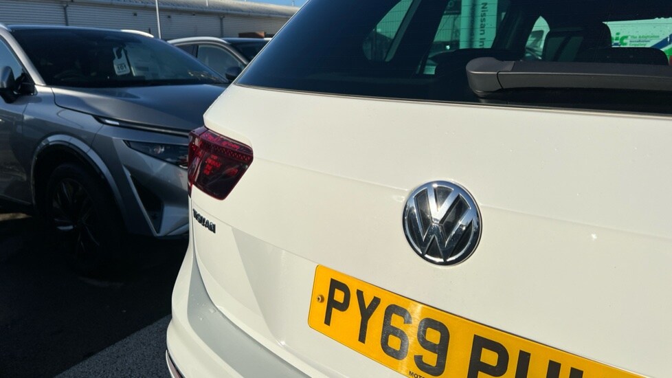 Used Volkswagen Tiguan 2019 for sale - 76874235: Photo 43