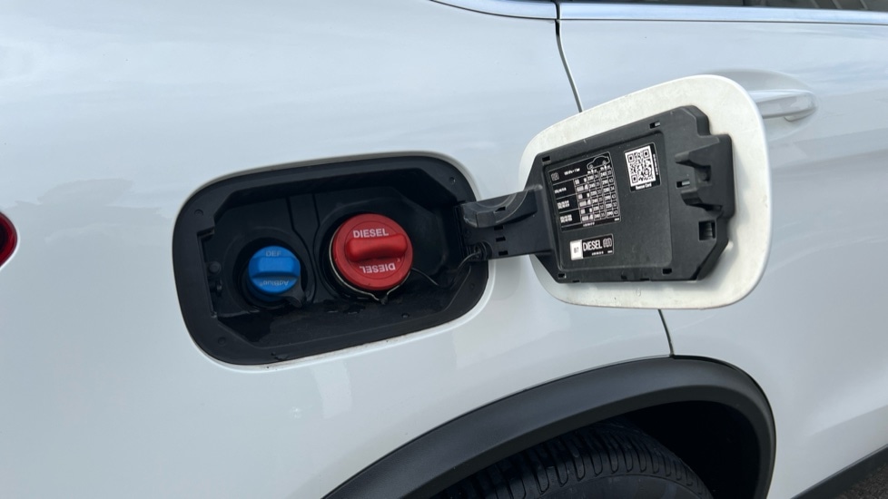 Used Mercedes-Benz GLC 2021 for sale - 76265580: Photo 21