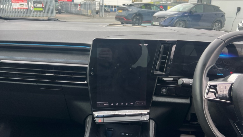 Used Renault Austral 2023 for sale - 76428097: Photo 12