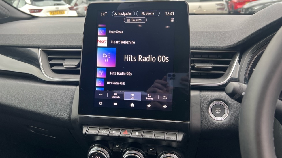 Used Renault Captur 2023 for sale - 76872374: Photo 35