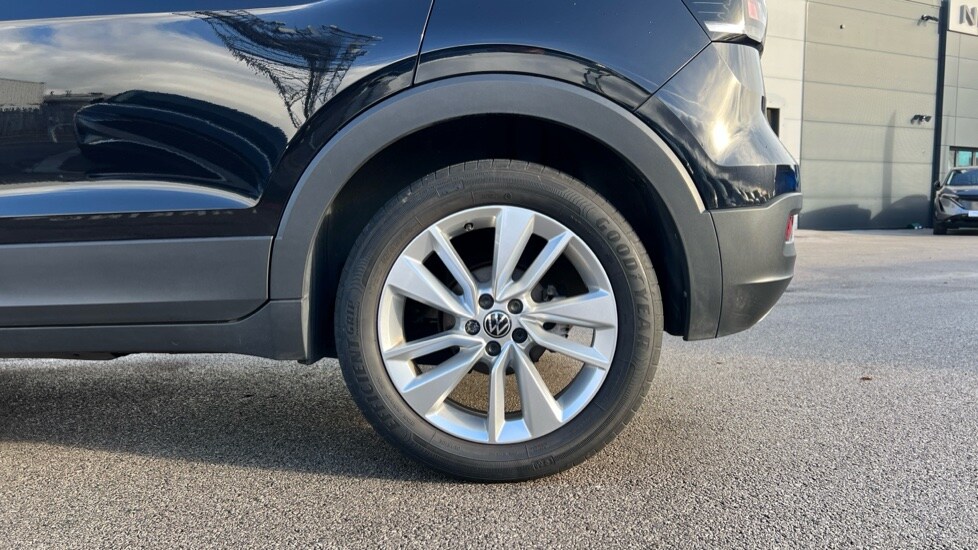 Used Volkswagen T-Cross 2021 for sale - 76873411: Photo 18