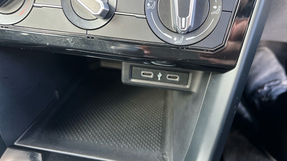 Used Volkswagen T-Cross 2021 for sale - 76873411: Photo 42