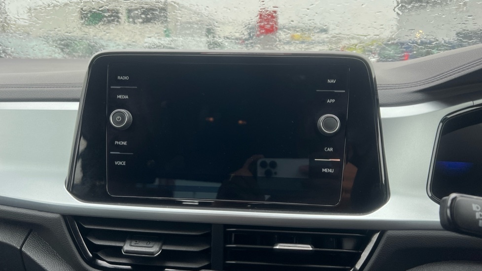 Used Volkswagen T-Roc 2023 for sale - 76868735: Photo 12