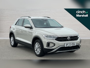 Used Volkswagen T-Roc 2023 for sale - 76868735: Photo