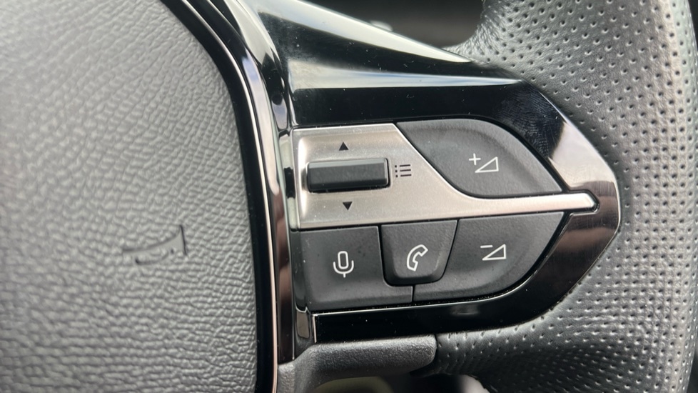 Used Peugeot 408 2023 for sale - 76869778: Photo 24