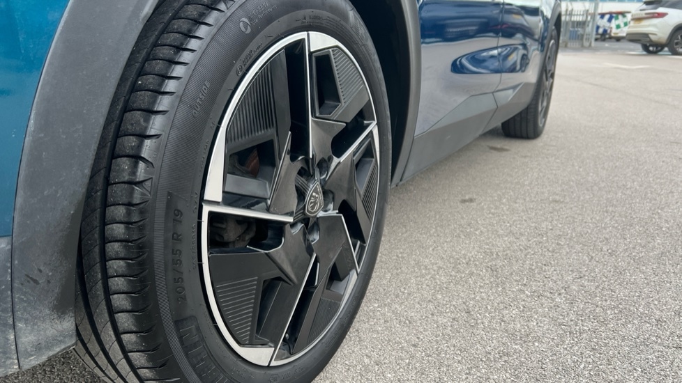 Used Peugeot 408 2023 for sale - 76869778: Photo 40