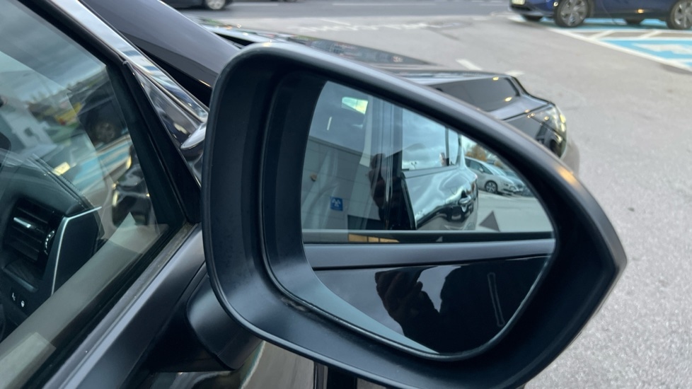 Used Nissan X-Trail 2023 for sale - 76959996: Photo 39