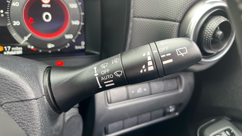 Used Nissan Juke 2024 for sale - 76870257: Photo 28