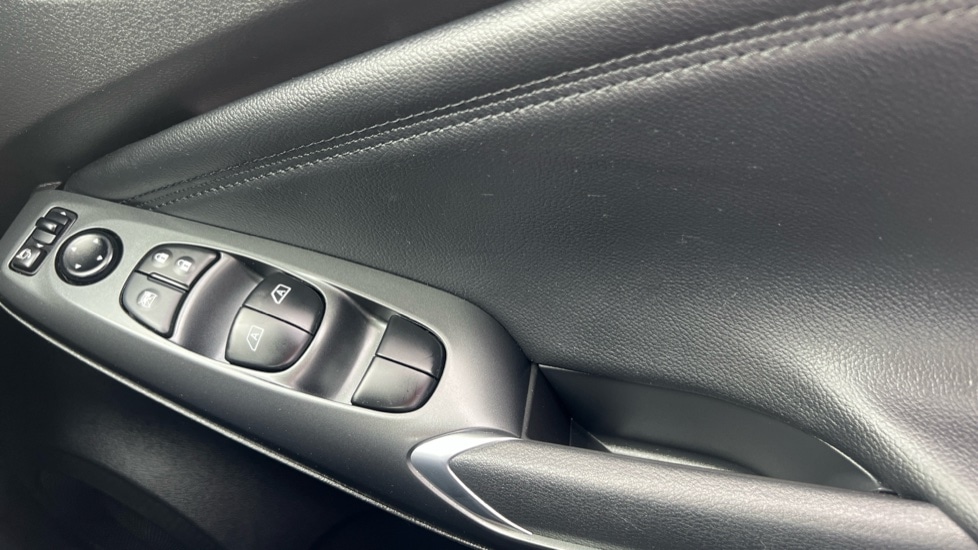 Used Nissan Juke 2024 for sale - 76870257: Photo 32