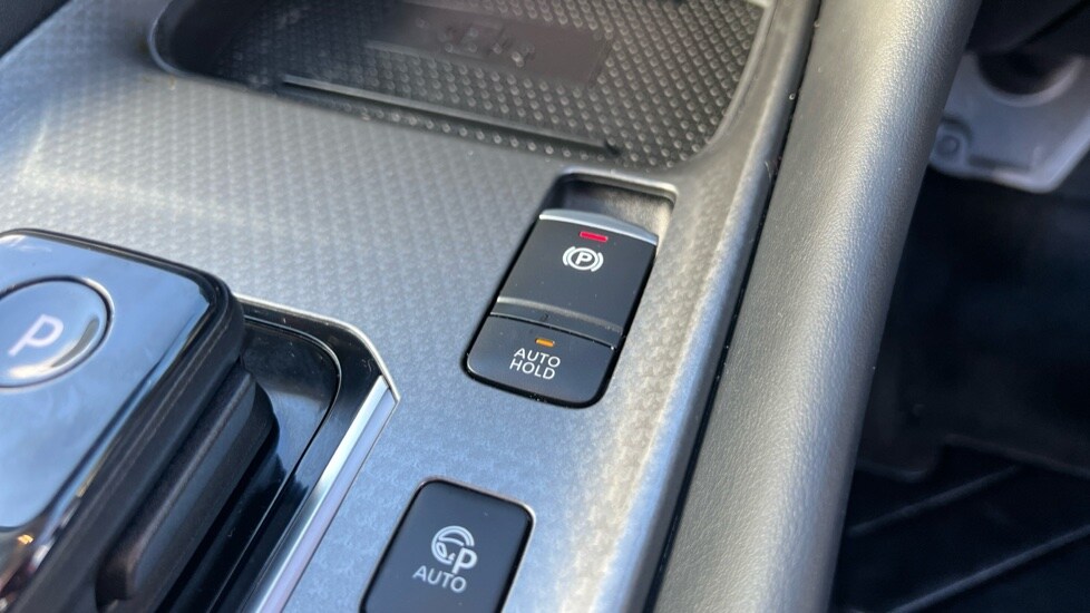 Used Nissan Qashqai 2024 for sale - 76130846: Photo 43