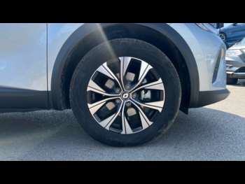 Used Renault Captur 2023 for sale - 75097549: Photo