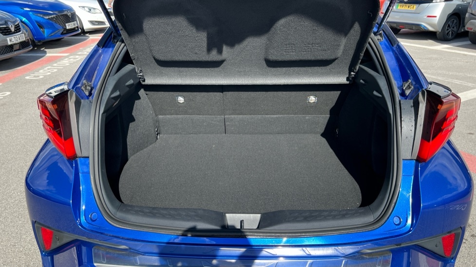 Used Toyota C-HR 2021 for sale - 76870041: Photo 15