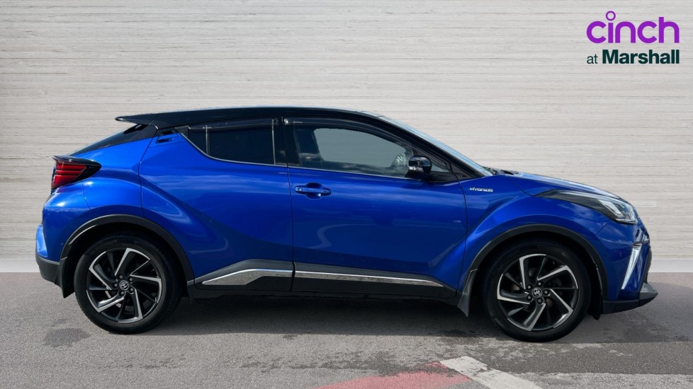 Used Toyota C-HR 2021 for sale - 76870041: Photo 2