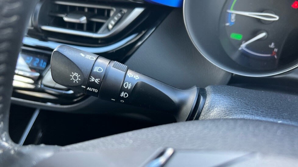 Used Toyota C-HR 2021 for sale - 76870041: Photo 26