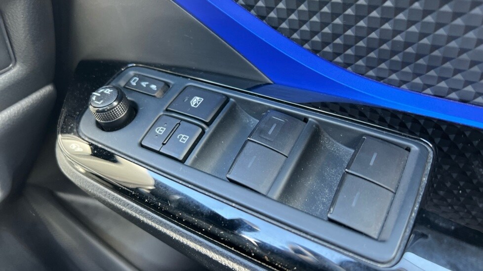 Used Toyota C-HR 2021 for sale - 76870041: Photo 29