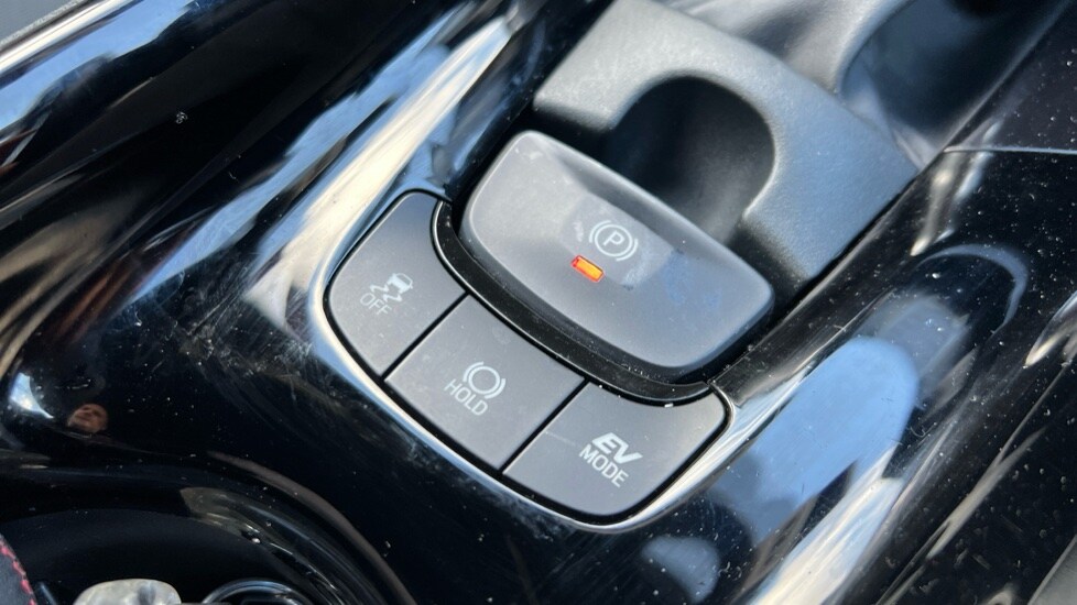 Used Toyota C-HR 2021 for sale - 76870041: Photo 37