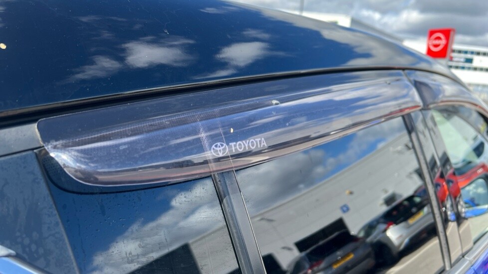 Used Toyota C-HR 2021 for sale - 76870041: Photo 40