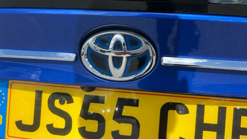 Used Toyota C-HR 2021 for sale - 76870041: Photo 44