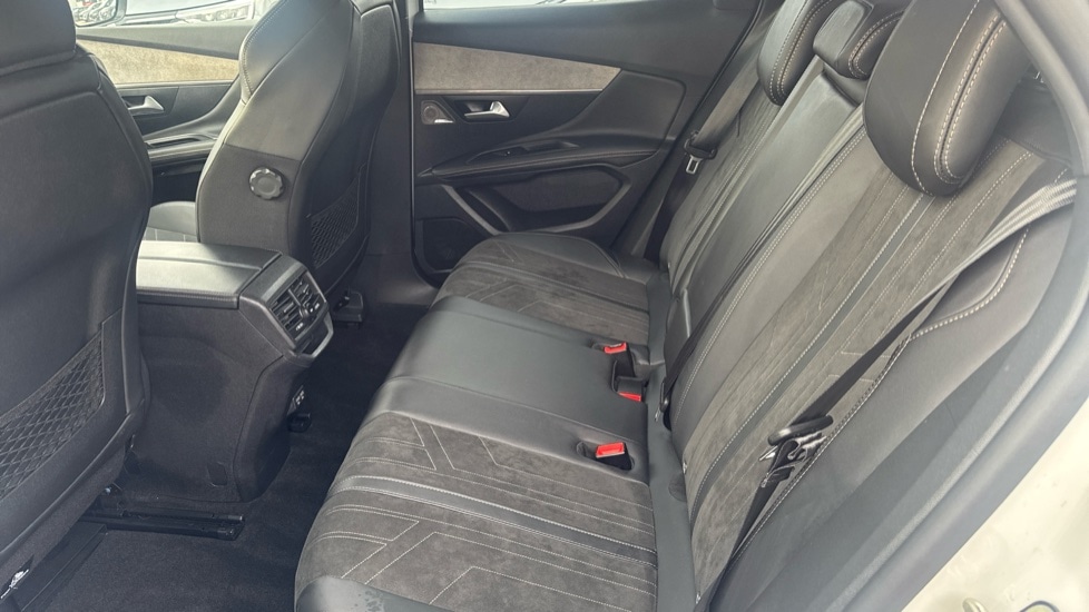 Used Peugeot 3008 2022 for sale - 76871235: Photo 14