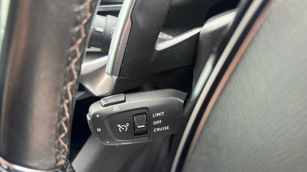 Used Peugeot 3008 2022 for sale - 76871235: Photo 27