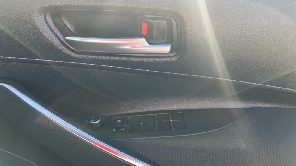 Used Toyota Corolla 2021 for sale - 76007824: Photo 30