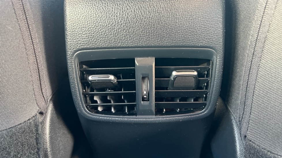 Used Toyota Corolla 2021 for sale - 76007824: Photo 33