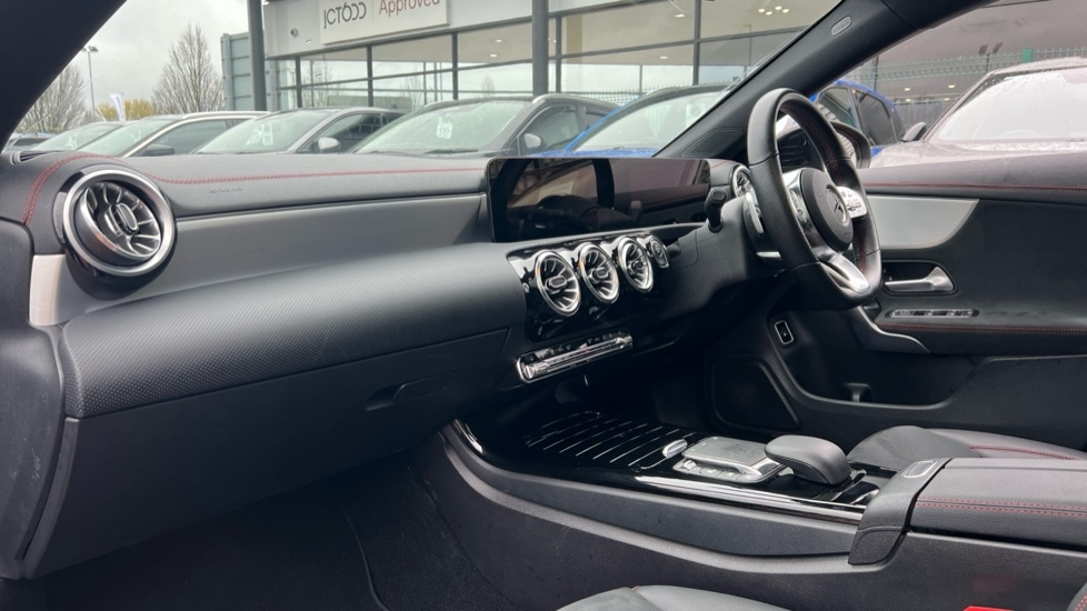 Used Mercedes-Benz CLA 2023 for sale - 76873269: Photo 10