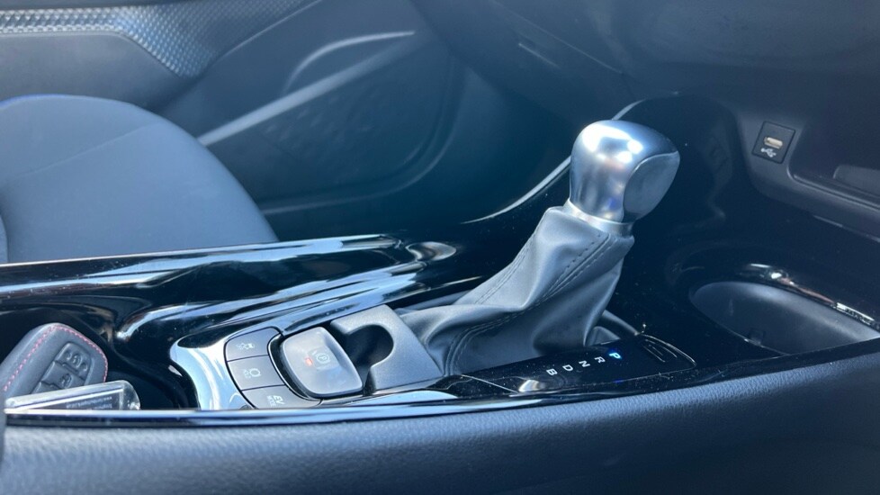 Used Toyota C-HR 2021 for sale - 76176298: Photo 25