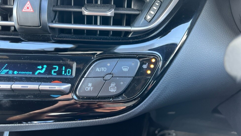 Used Toyota C-HR 2021 for sale - 76176298: Photo 29