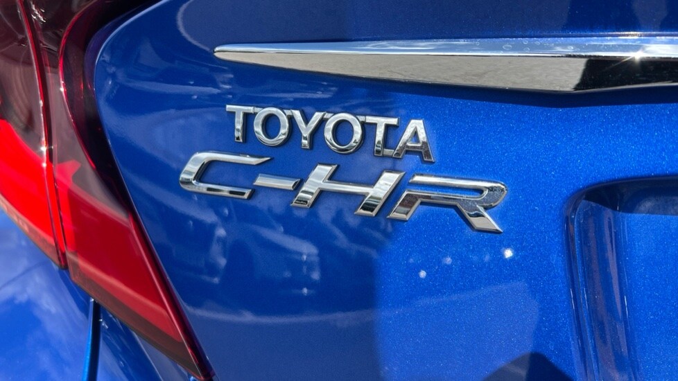 Used Toyota C-HR 2021 for sale - 76176298: Photo 43