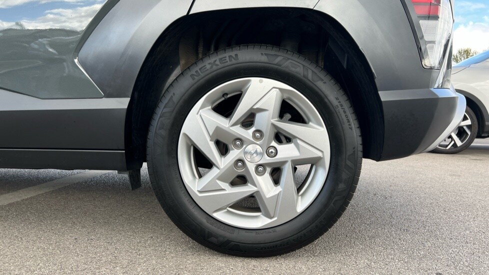 Used Hyundai KONA 2023 for sale - 75672149: Photo 18