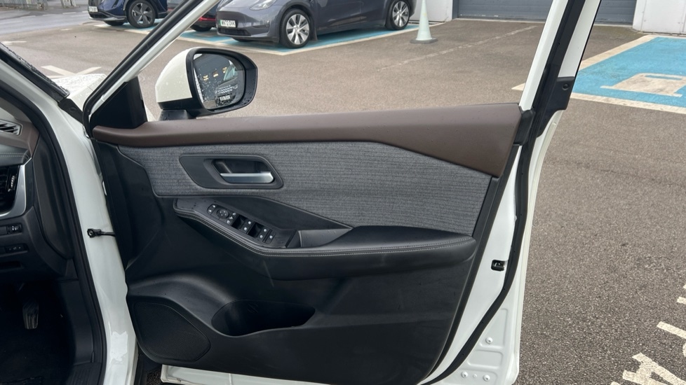 Used Nissan X-Trail 2023 for sale - 76872372: Photo 32