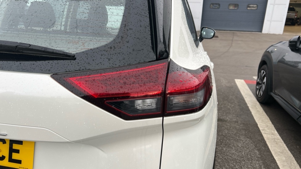 Used Nissan X-Trail 2023 for sale - 76872372: Photo 42