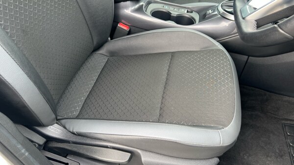 Used Nissan Juke 2023 for sale - 75584297: Photo 33