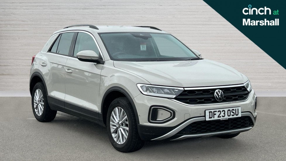 Used Volkswagen T-Roc 2023 for sale - 76112224: Photo 1