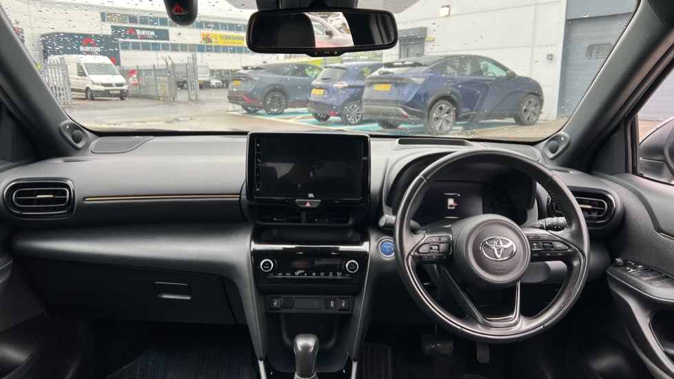 Used Toyota Yaris Cross 2022 for sale - 76873311: Photo 11