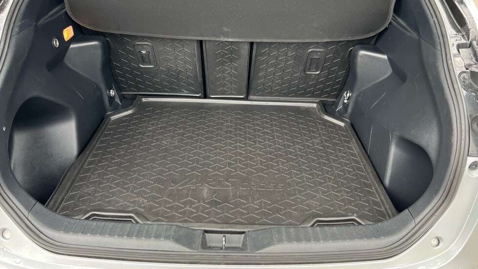 Used Toyota Yaris Cross 2022 for sale - 76873311: Photo 15