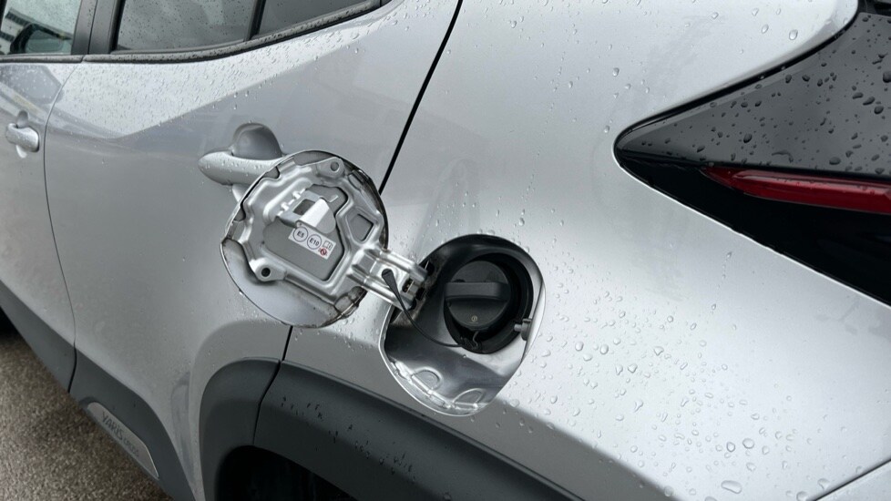 Used Toyota Yaris Cross 2022 for sale - 76873311: Photo 23