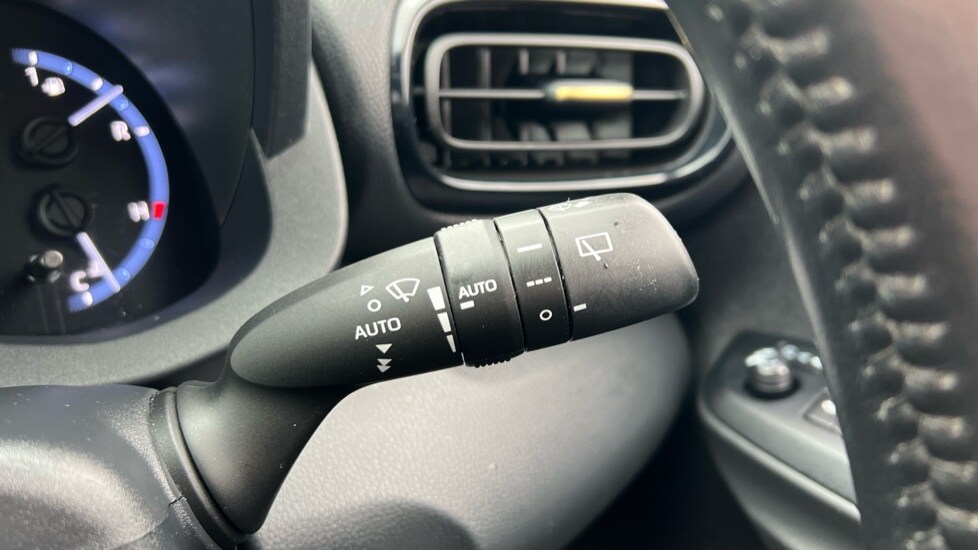 Used Toyota Yaris Cross 2022 for sale - 76873311: Photo 26