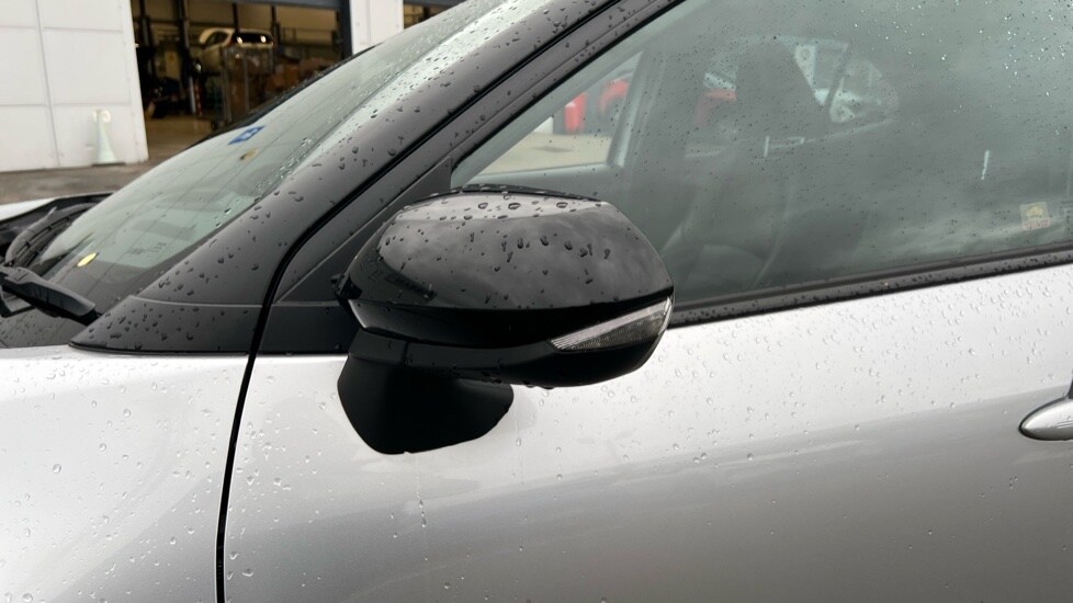 Used Toyota Yaris Cross 2022 for sale - 76873311: Photo 42